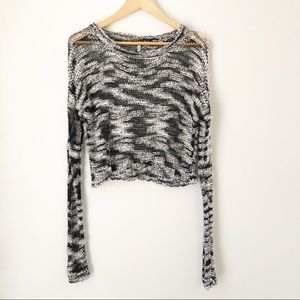 Moon B Black White Crop Sweater Sz Medium
